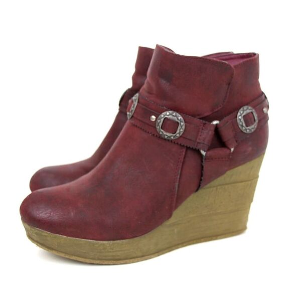 SBICCA VINTAGE COLLECTION VEGAN FAUX LEATHER SUEDE PLATFORM BOOTS SHOES SIZE 7.5 - Picture 4 of 15